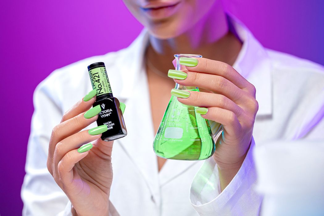 GEL POLISH 421 Lady Green 8 ml